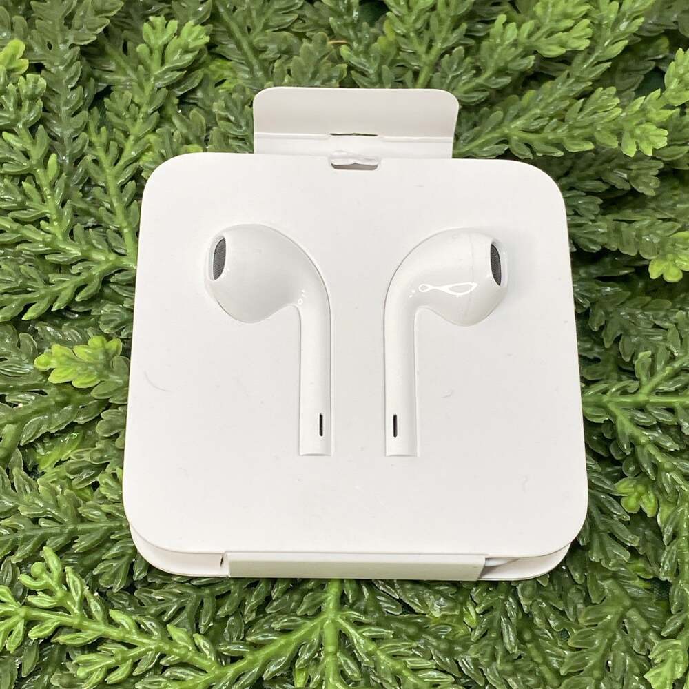 Original Apple iPhone EarPods Lightning Headset Earbuds Earphones Headphones New